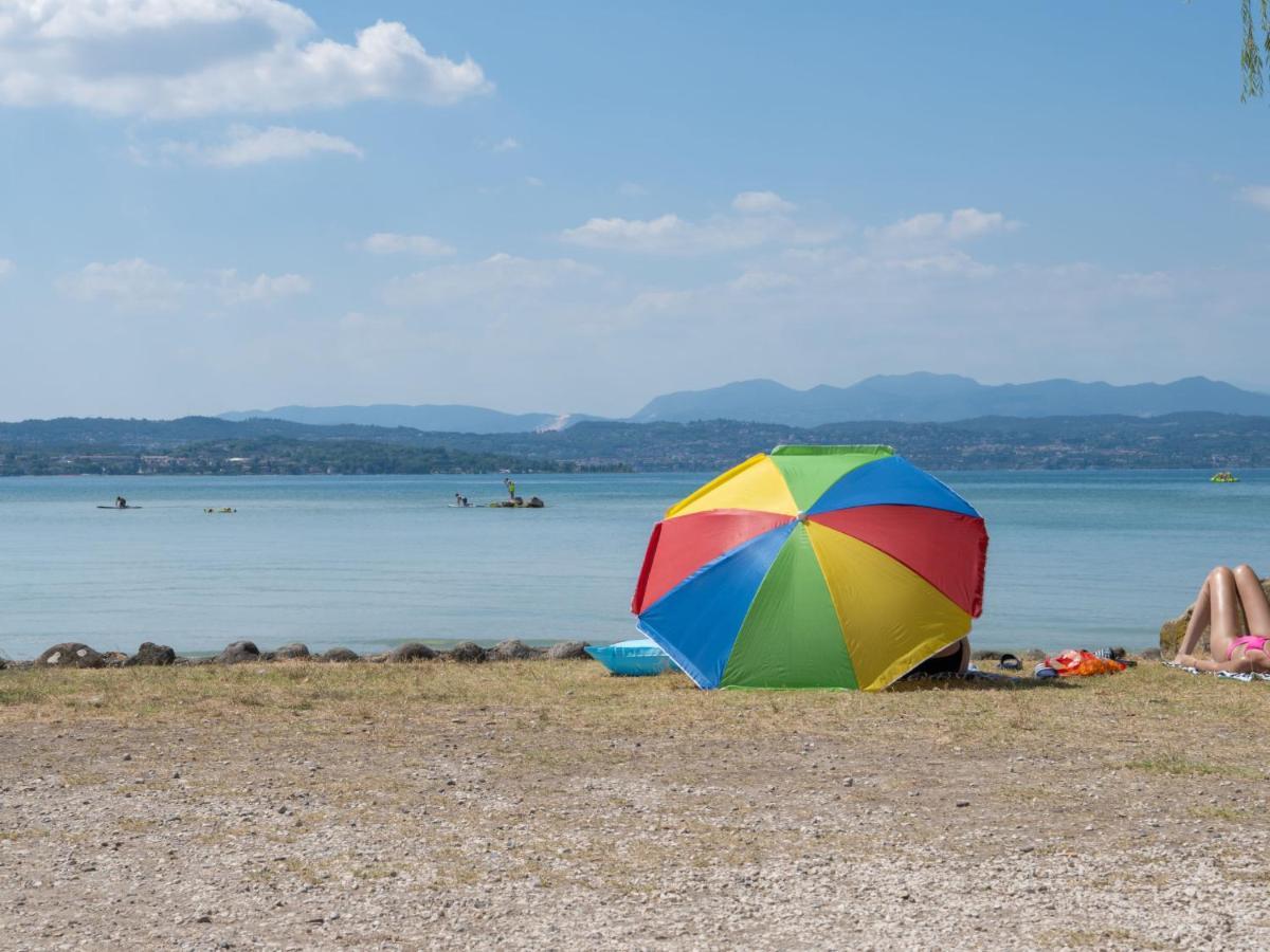 Holiday Home Garda Blue By Interhome Rivoltella del Garda Exterior foto